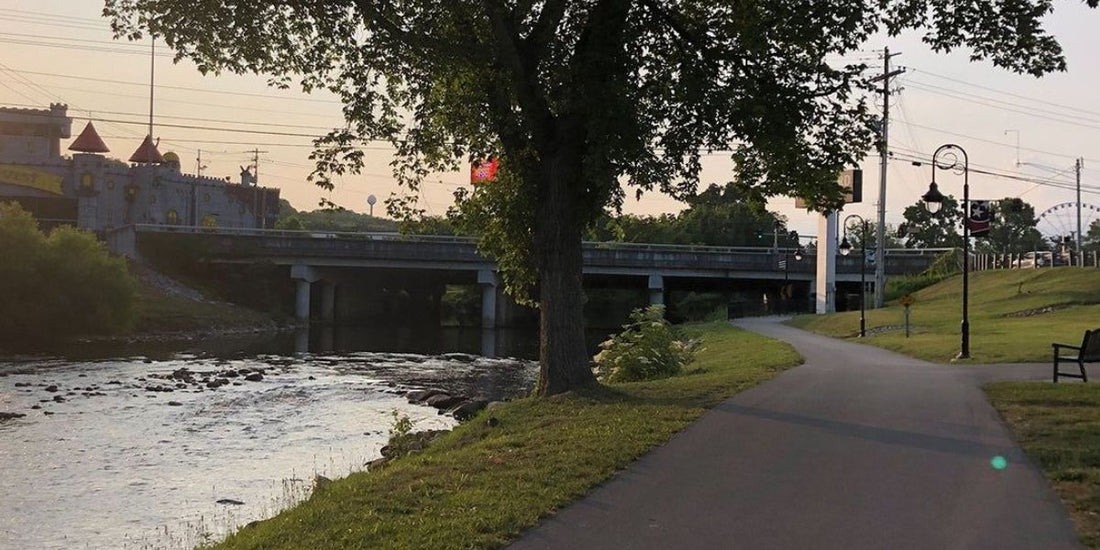 the pigeon forge greenway walking path in pigeon forge